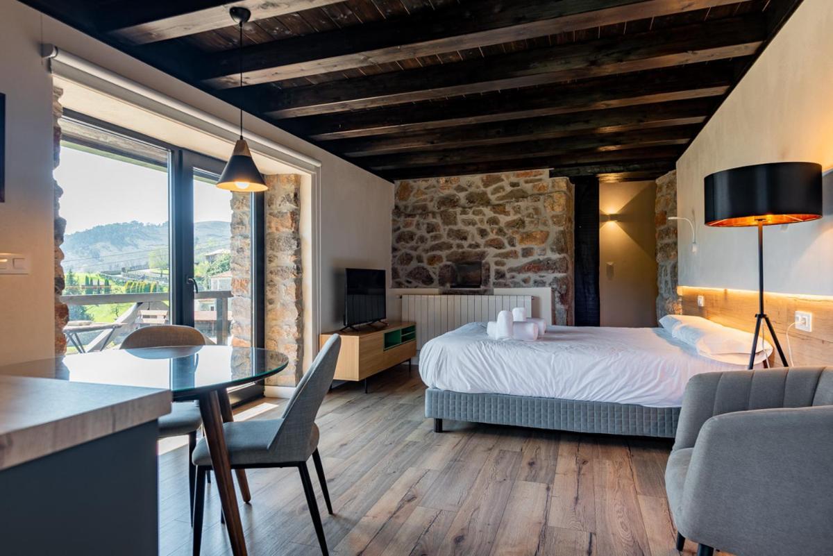 Apartamentos Picabel Onís المظهر الخارجي الصورة