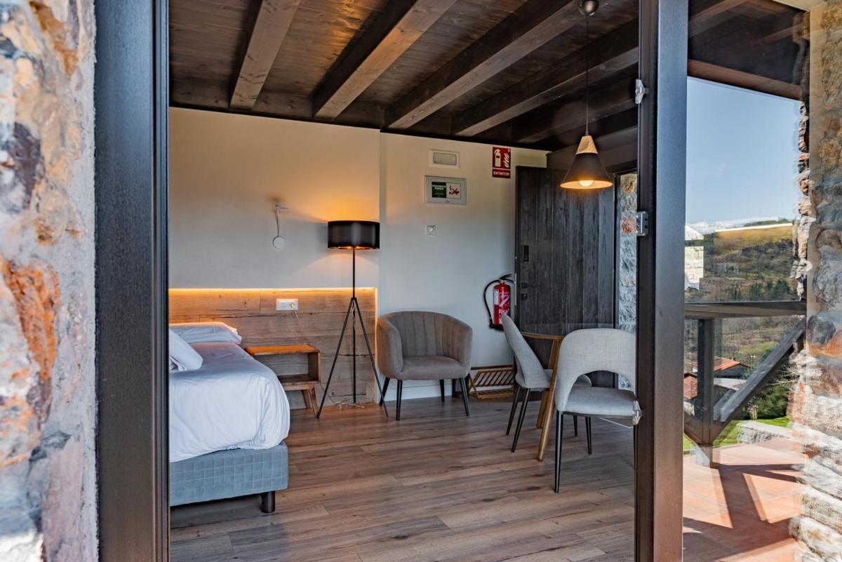 Apartamentos Picabel Onís المظهر الخارجي الصورة