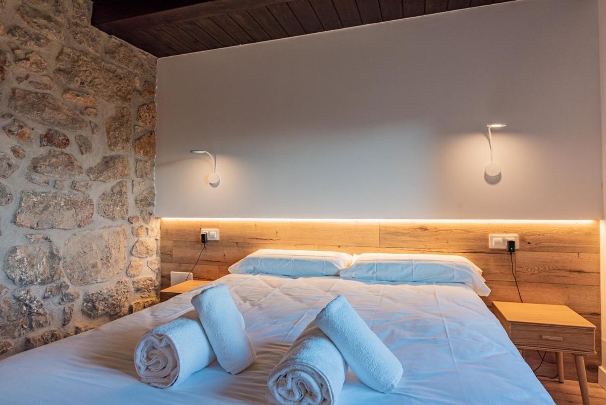 Apartamentos Picabel Onís المظهر الخارجي الصورة